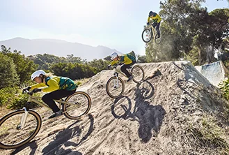people doing bmx