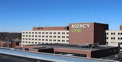 A large brick hospital building with 
